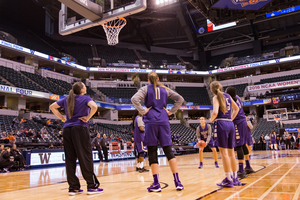 Syracuse will play Washington at 8:30 p.m. on Sunday in the Final Four.