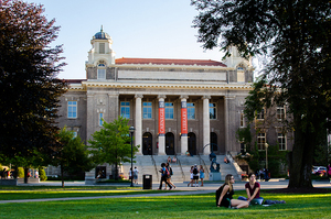 Syracuse University announces a ban on romantic relationships between undergraduates and employees.