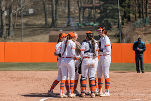 Syracuse ended the final day of the Kickin’ Chicken Classic with a 6-5 loss to George Washington followed by a 5-0 win over Campbell.