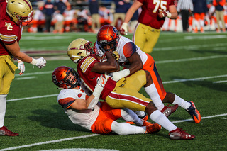 Syracuse's defense racked up 35 solo tackles in its win.